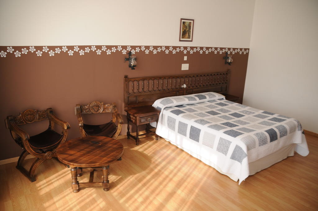 Hotel Eumesa Puentedeume Phòng bức ảnh